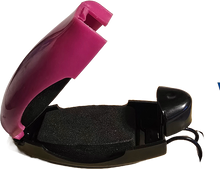 Load image into Gallery viewer, Pink Sunglass Clip Holder Visor Clip By Sun Tropez