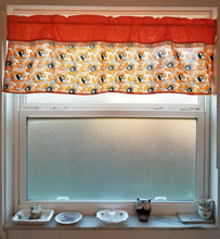 Load image into Gallery viewer, Go Big Orange! Tn Vols Fan Valance Curtain