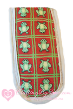 Load image into Gallery viewer, Cast Iron Pan Handle Covers, Skillet Socks, Hot Handle Pad Covers Frogs