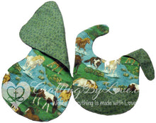 Load image into Gallery viewer, Baby Bib and Burp Cloth Set