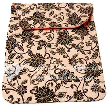 Load image into Gallery viewer, Diaper Clutch and Wipee Case Set