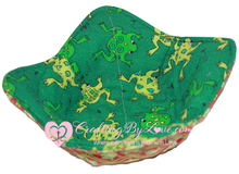 Load image into Gallery viewer, Set of 2, Frog Bowl Cozies, Bowl Holders, Hand Protection Bowl Holder
