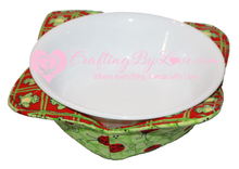 Load image into Gallery viewer, Lady Bugs & Frogs Bowl Cozies Holders, Hand Protection Set of 2