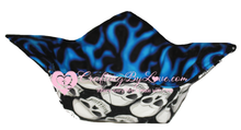 Load image into Gallery viewer, Set of 2 Skulls & Flames Bowl Cozies Hand Protection Bowl Holders