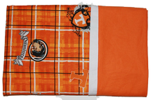 Load image into Gallery viewer, Set of 2 TN Old Smoky UT Power T Sports Pillowcases Football Fans!