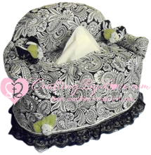 Load image into Gallery viewer, Beautiful Couch with Throw Pillows Tissue Box Cover
